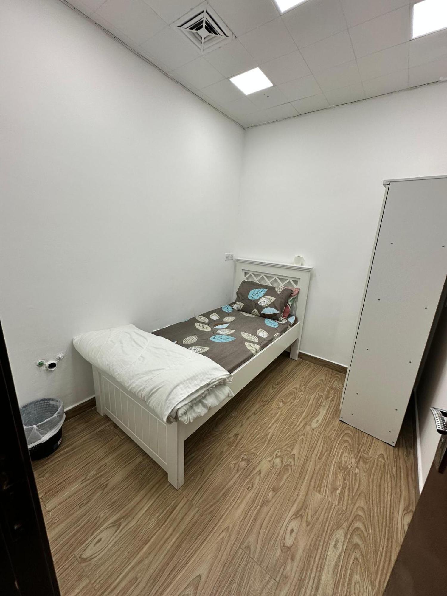 International Abu-Dhabi Hostel Villa Абу-Дабі Екстер'єр фото