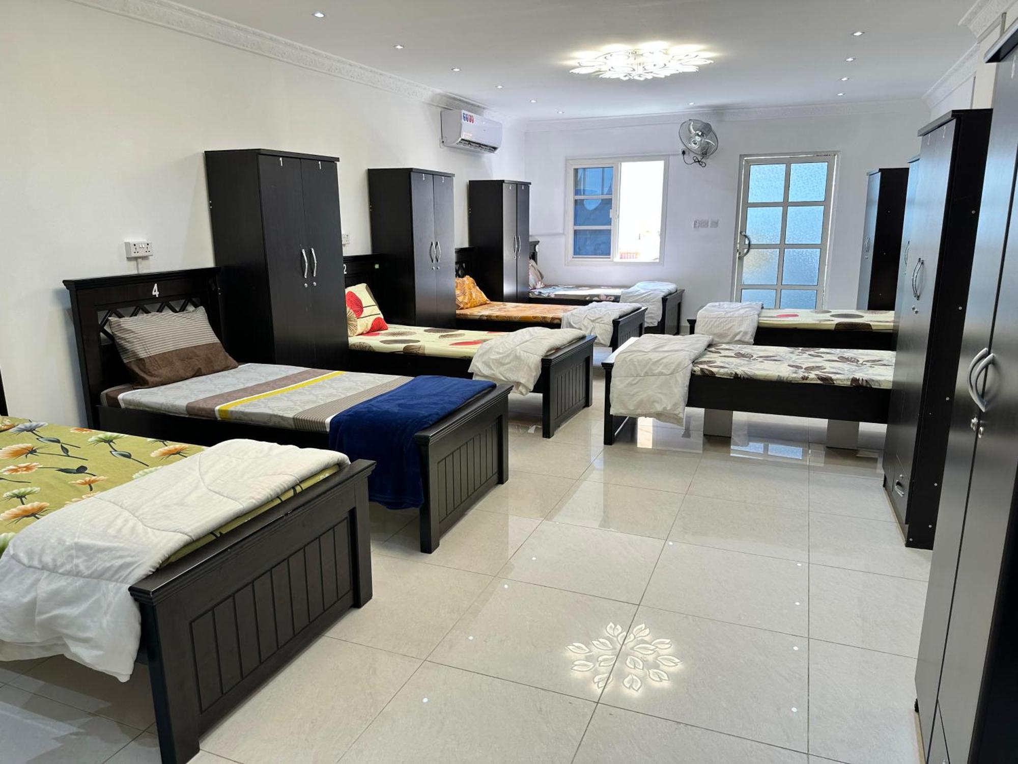 International Abu-Dhabi Hostel Villa Абу-Дабі Екстер'єр фото