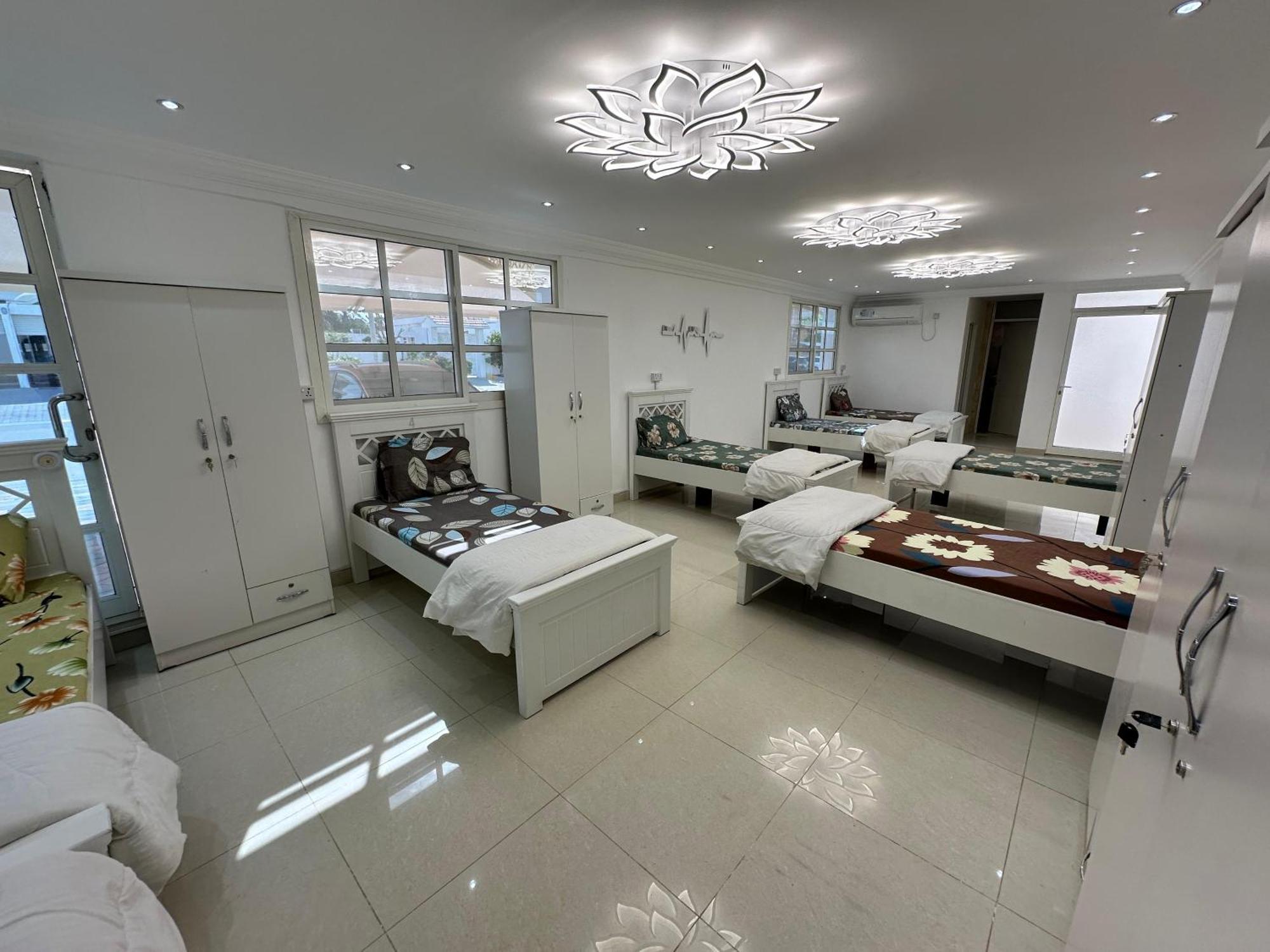International Abu-Dhabi Hostel Villa Абу-Дабі Екстер'єр фото