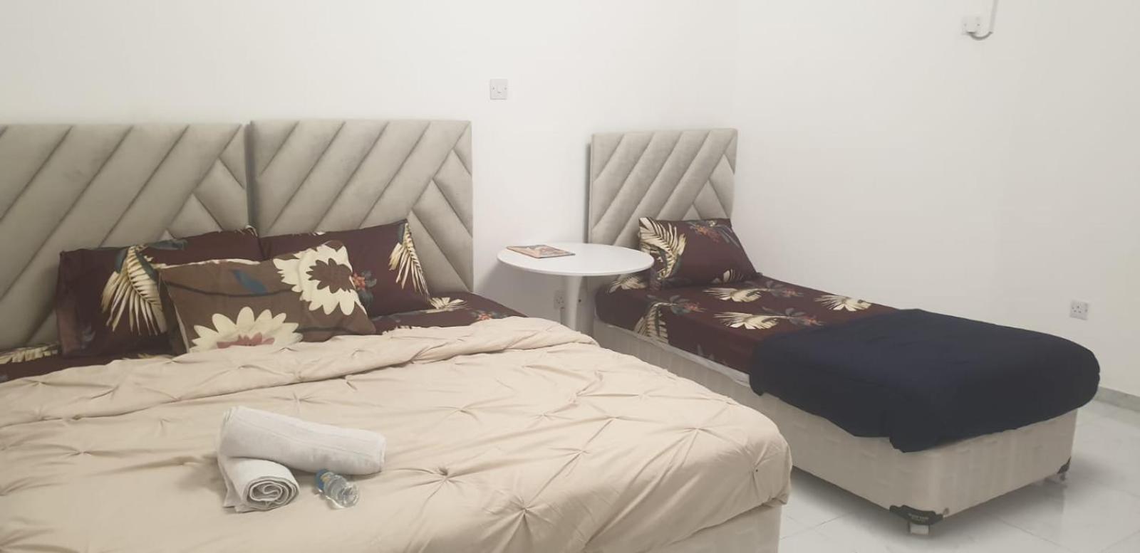 International Abu-Dhabi Hostel Villa Абу-Дабі Екстер'єр фото